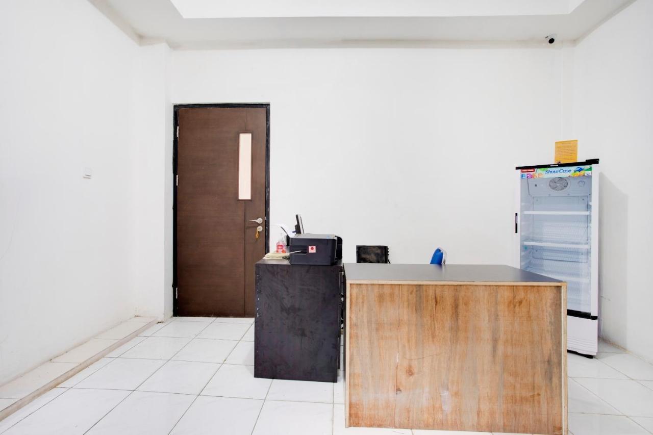 Hotel Vaccinated Staff - Spot On 3928 Terrace House Syariah Pondoktjing Dua Exteriér fotografie